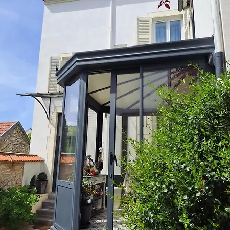 F1 Proche Des Thermes Apartment *