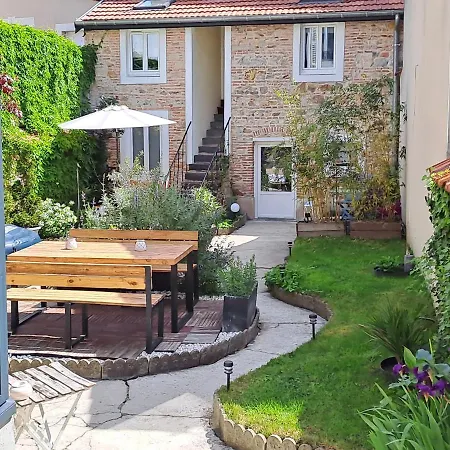 F1 Proche Des Thermes Apartment